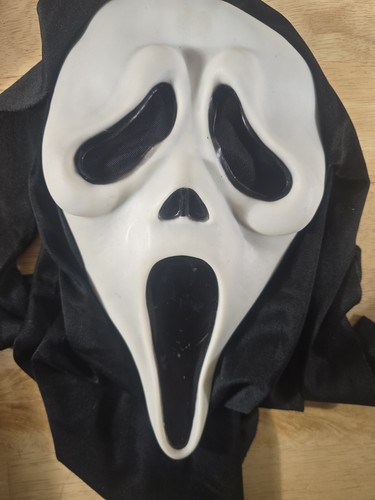Vintage SCREAM Ghost Face Mask Easter Unlimited Inc - Picture 2 of 10