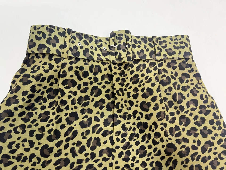 Pantalones Cortos Zara Mujer Ajustables Cinturón Leopardo Oliva Negro Estampado Piernas Anchas Talla M Foto 3 de 4