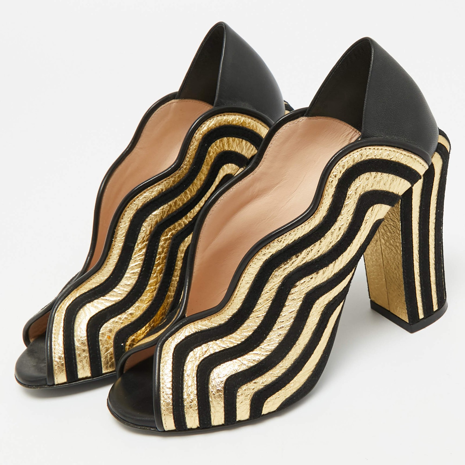 Fendi BlackGold Leather and Suede Block Heel Pumps Size 35.5 thumbnail 2