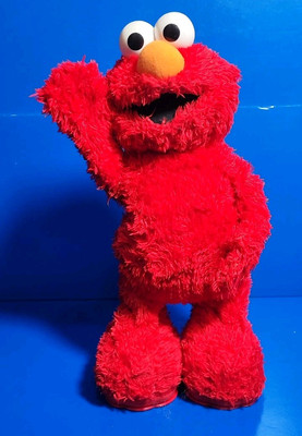 TMX Tickle Me Elmo Mattel Fisher-Price Sesame Street 15