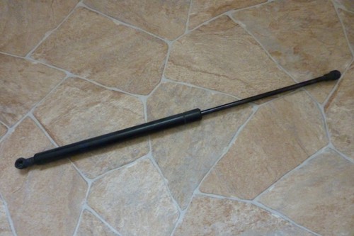 ** Heckklappendämpfer für VW Passat 35i **