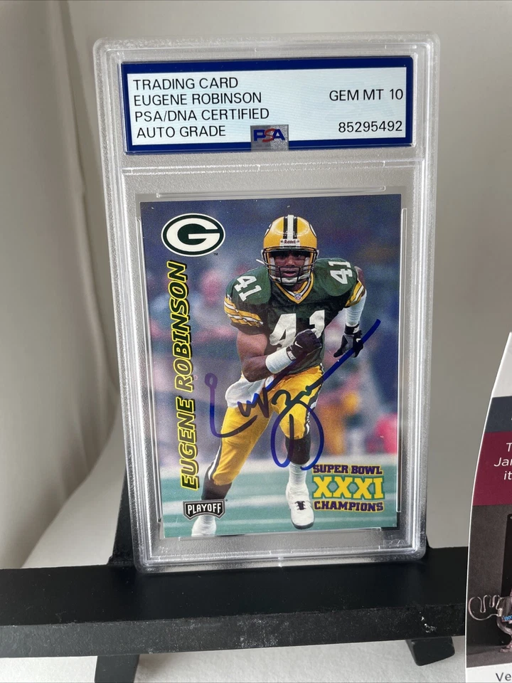 Mini casco automático y tarjeta Eugene Robinson Green Bay Packers Foto 3 de 3