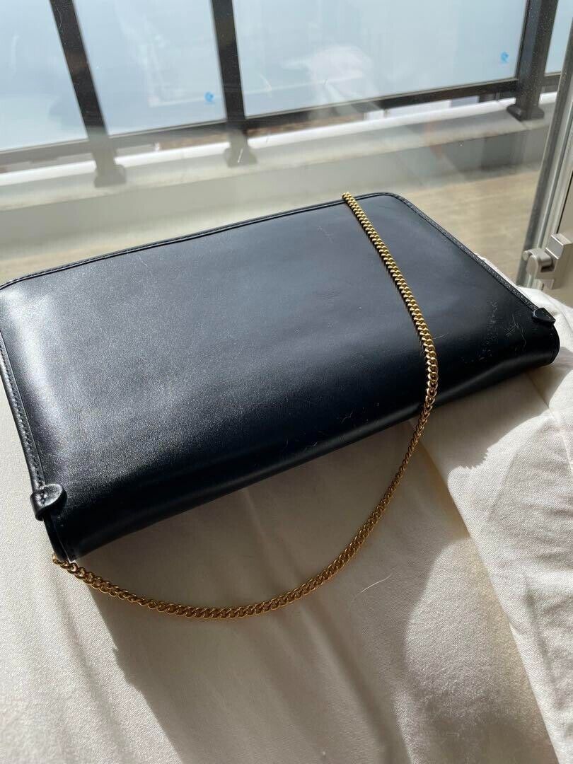 Mulberry x Alexa Chung Shiny Calf Little Guy Chained Clutch Mulberry x Alexa Chung Shiny Calf Little Guy Chained Clutch