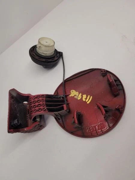 2011 2012 2013 HYUNDAI ELANTRA Fuel Filler Door Red 695103X000 Foto 4 de 4