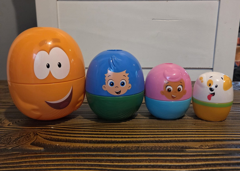 RARE All pieces toy: Fisher-Price Bubble Guppies Stackable Nesting Eggs 