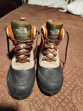 THE NORTH FACE Insulated Waterproof Kids Snow/rain Boots. Size Youth4 Pre Worn