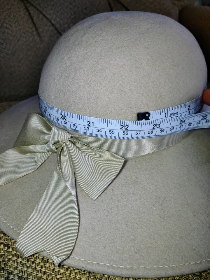 Sombrero de dama beige ala ancha Foto 2 de 4