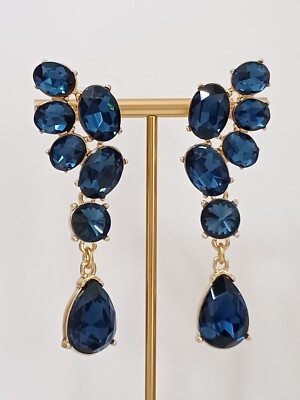 Oscar de la Renta- Boucles d'oreilles avec des cristaux dark blue.