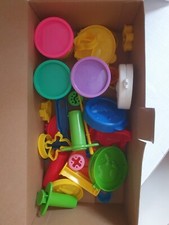 Play Doh Knetset mit 3 Knetfarben und viel Zubehör