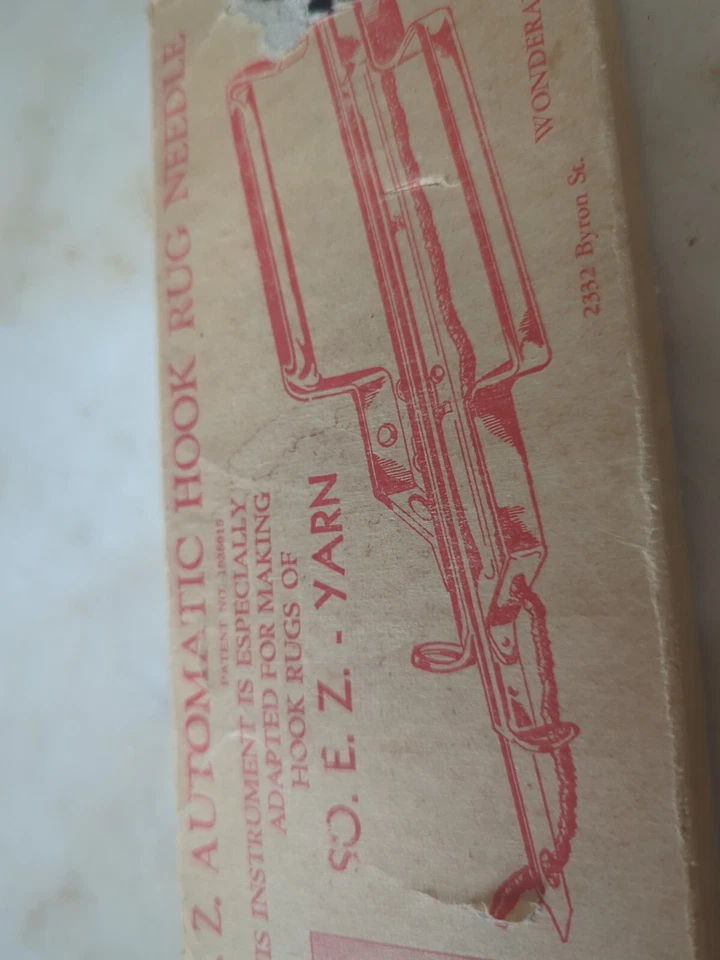Vintage Wonderart No. 3 EZ Automatic Hook Rug Needle w/ Box - Image 2 of 3