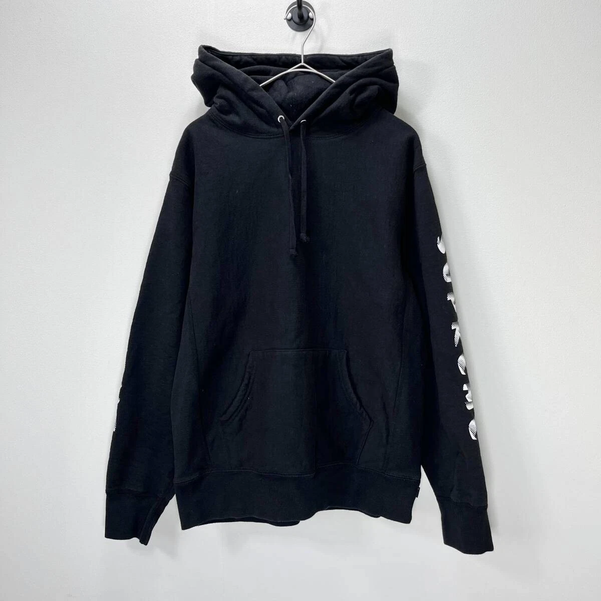 Pull à capuche manches longues Supreme taille M GRADIENT logo FW18 noir