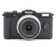 Ricoh Pentax Q 01 Standard Prime Black Digital Camera with 1.9/8.5mm Lens