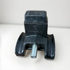 M1757HD Heavy Duty Front Shock Bracket Automann thumbnail 1