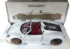 Minichamps 1/18 Porsche 918 Spyder White 113062431