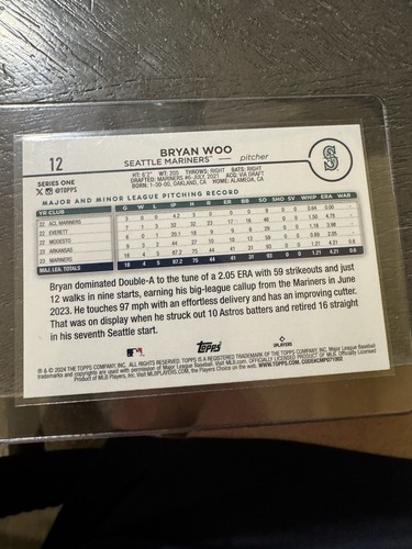 2024 Topps Series 1 Bryan Woo Silver Crackle Foil - Picture 2 of 2
