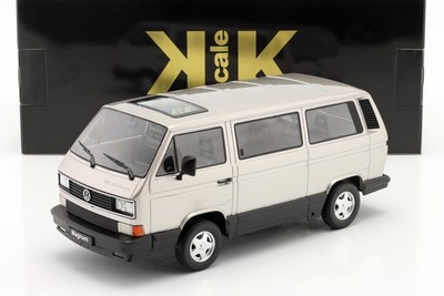 Volkswagen VW T3 Magnum Baujahr 1987 hellgrau metallic 1:18 KK-Scale
