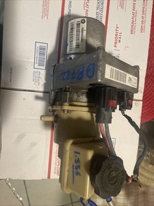 11-14 Dodge Charger Chrysler 300 3.6L 5.7L Power Steering Pump P68059524AJ OEM