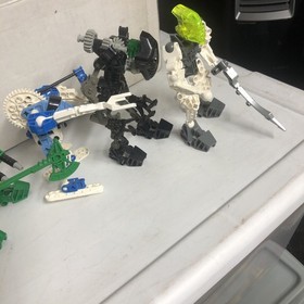 LEGO Bionicle Lot of 5 Near Complete figures For parts Or Complete