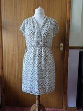 H&M White Navy Ditsy Floral Dress UK 10 Flutter Sleeve Side Tie Waist Lined.