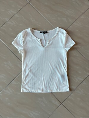 #2146 YMI white rib t shirt sz MEDIUM