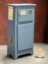 Dollhouse Miniature Used Refrigerator 1:12 inch scale F130 MISSING HANDLE
