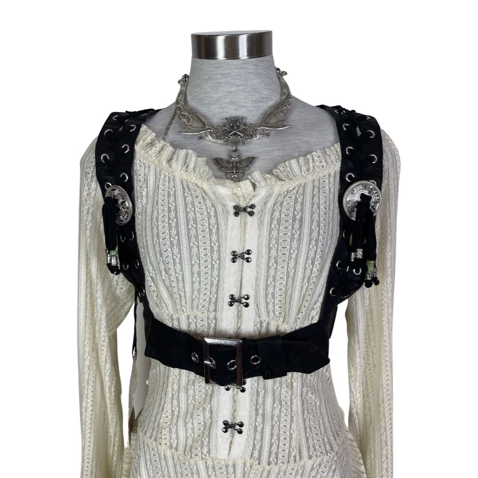 CHALECO ARNÉS CUERO VEGI CON CORDONES RAVE GÓTICO ROCKERO PUNK ROCKER EMO SERVICIO LABIAL Foto 3 de 4