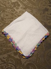 VINTAGE OLD WHITE LINEN HANKIE /CROCHET FABULOUS CONDITION 10.5" x 10.5"
