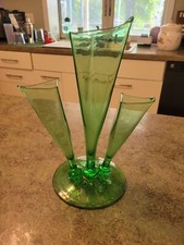 RARE Carder Steuben Beautiful Green Art Glass MCM Mid Century 3 Prong Vase