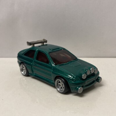 Hot Wheels CUSTOM PAINT JOB W/REAL RIDERS Green Ford