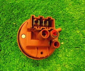 Waschmaschine SERVIS M6011 Druckschalter