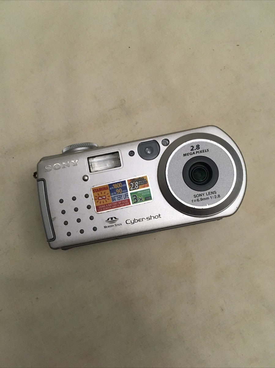 デジカメ　ジャンク24台 24台ジャンク CyberShot, DIMAGE , FinePix等