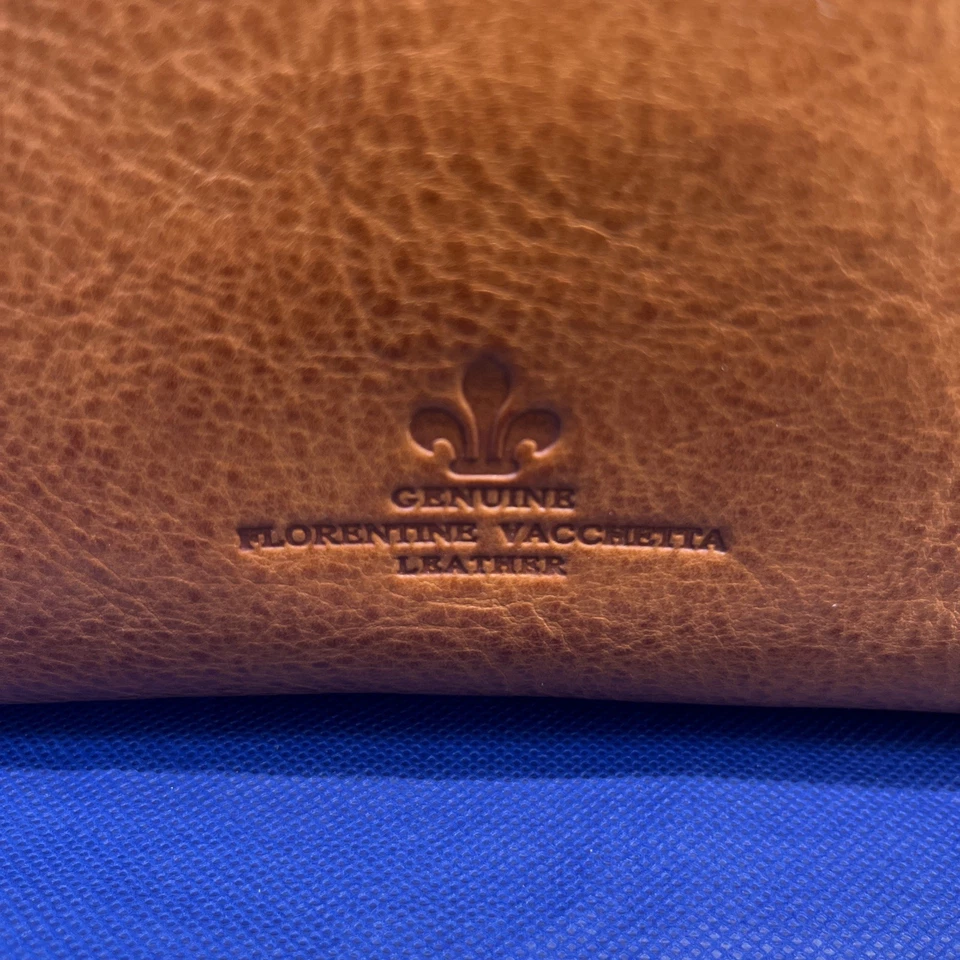 Dooney And Bourke 佛罗伦萨小号 Ashley 邮差包干邑 - 二手状况完好 — 第 3/4 张图片