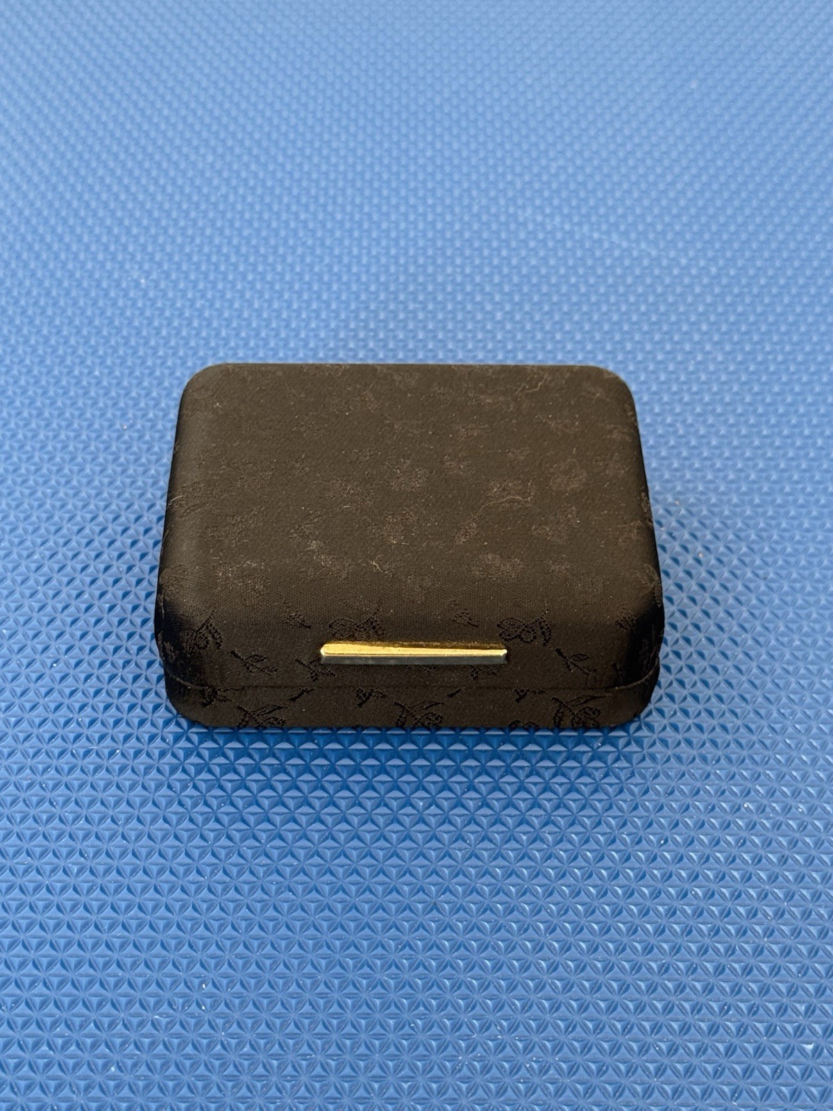 Vintage 1970s Carved Lucite Hawaiian Tiki Necklace With Earrings And Case