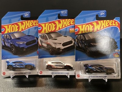 HW Ford Mustang Mach-E 1400 Three Lot 