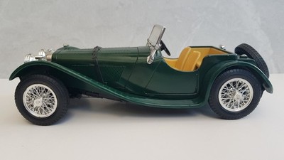 Jaguar SS 100, 1937,  Vitrinenmodell  1:18 von Burago