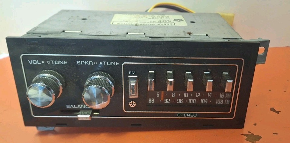 Vintage Chrysler Push Button AM/FM Car Stereo | eBay