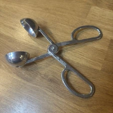 VINTAGE  Melon Butter Meatball Baller 7" Aluminum Kitchen Tool Scissor Style