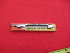 Pontiac 1949 50 Chieftan Streamliner Fuel Door Guard Nos 984382 Pontiac 1949 50 Chieftan Streamliner Fuel Door Guard Nos 984382
