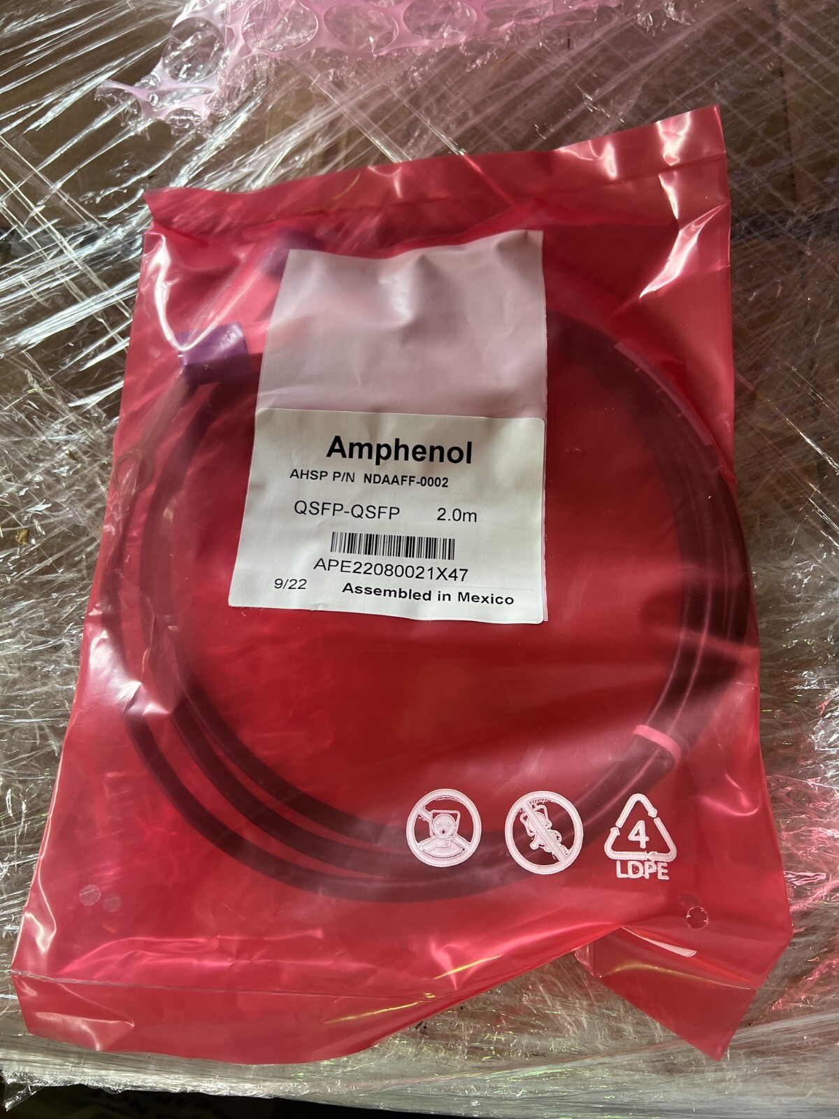 AMPHENOL NDAAFF-0002 QSFP28 QSFP-QSFP 2M - NEW