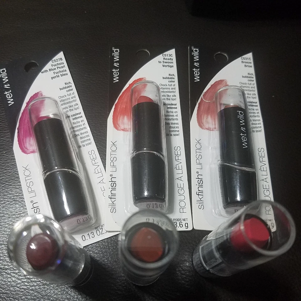 Lote de 23 delineadores de ojos Wet n Wild-6, lápiz labial-8, esmalte de uñas-9 Foto 4 de 4