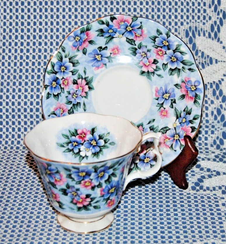 Beautiful Royal Albert, Garden Party Series "Blue Bouquet" Teacup & Saucer