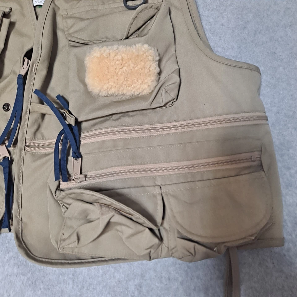 Vintage Columbia Fly Fishing Vest Men XL Tan Utility Hunting Outdoors Camping - Image 3 of 4