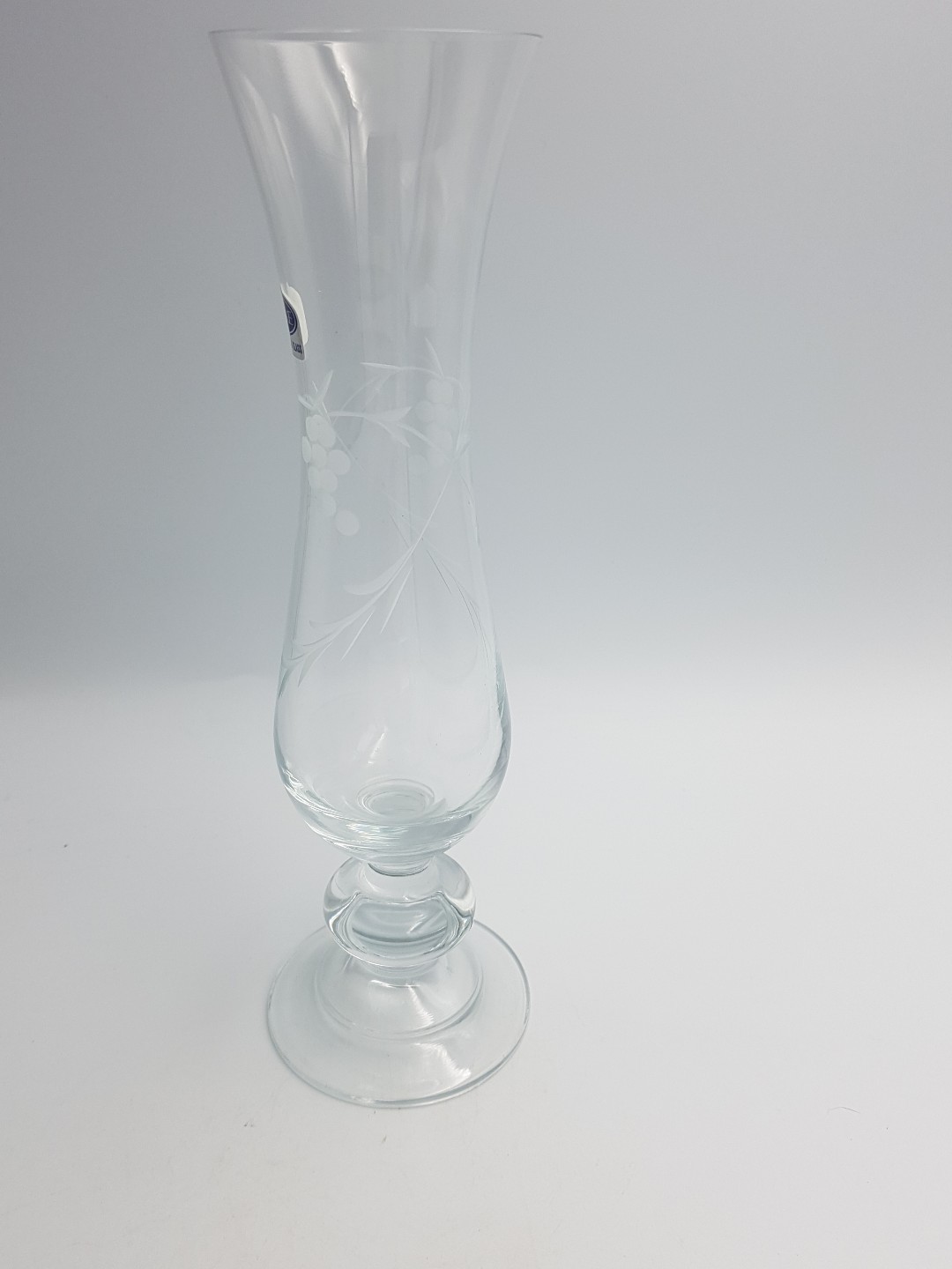 DUISKE IRISH HANDCUT CLEAR GLASS 26cm FOOTED ANNA VASE ETCHED FLORAL