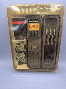 Vintage Accudart Panther Dart Set With Carrying Case