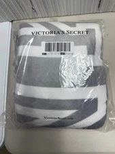 VICTORIA'S SECRET PINK GRAY BLACK LOGO COZY PLUSH SHERPA BLANKET THROW 50X60 NWT