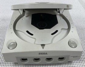 SEGA Dreamcast Console 2 Controllers 2 Memory Cards Tested
