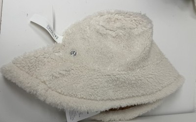 Lululemon Boucle Fleece Reversible Bucket Hat Size S/M Light  display picture 2