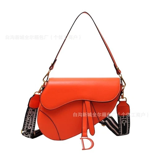 New Women Leather Shoulder Bags Underarm Bag Saddle Shape Pendant Crossbody Bag - Bild 35 von 51