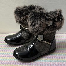 Laura Ashley Black Quilted Kids Girls Lacquered Boots with Faux Fur Size 8 !