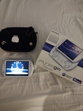 Sony PSP Go Handheld System Complete In Box w...